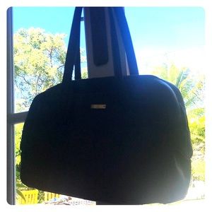 Classic Gucci leather bag